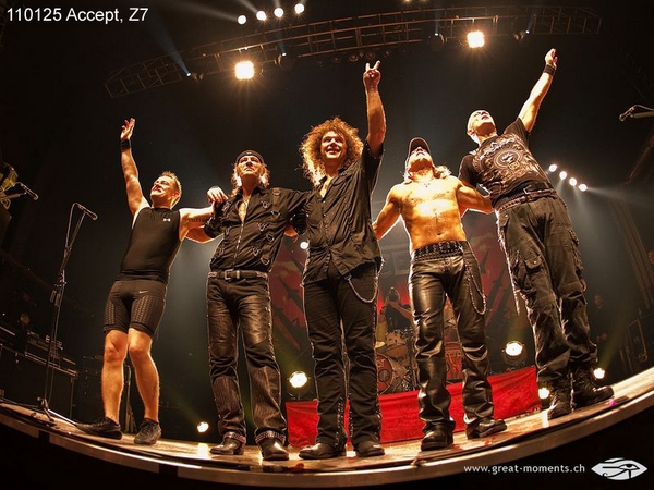 110125_Z727_Accept_DSC_0501.jpg